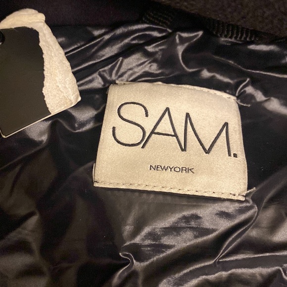 Sam. Puffer Coat - Picture 4 of 8